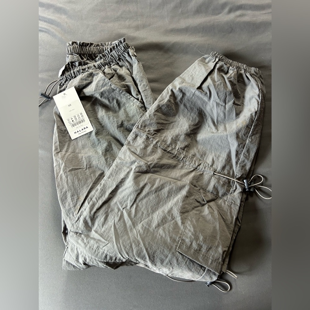 BNWT HALARA windbreaker joggers